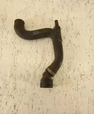 Audi A6 S6 C5 4B Engine coolant pipe/hose 4B3121101A 270398