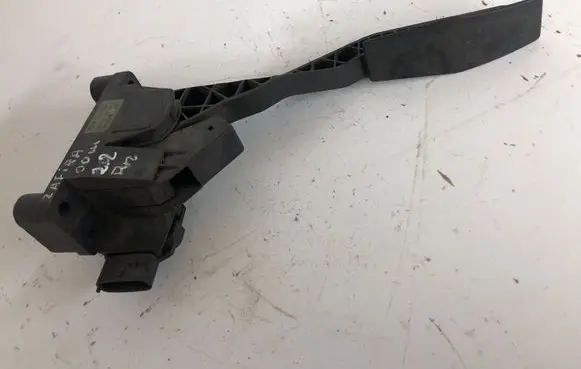 Opel Zafira A Accelerator throttle pedal 0281002298 90581208AQ