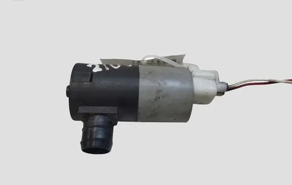 Toyota Avensis T270 Windscreen/windshield washer pump