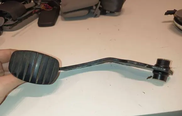 Renault Clio II Brake pedal 