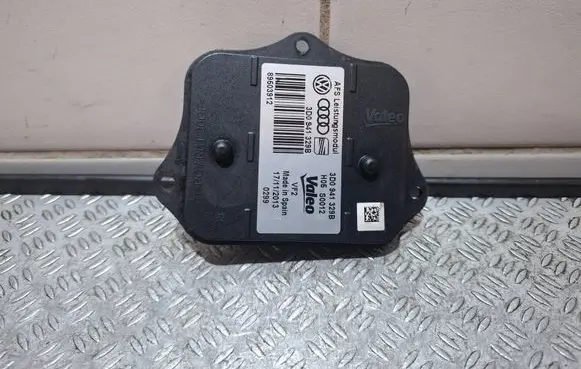 Volkswagen PASSAT B7 Headlight ballast module Xenon 3D0941329B
