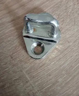 BMW 3 E46 Rear door lock loop/hook striker 8196035