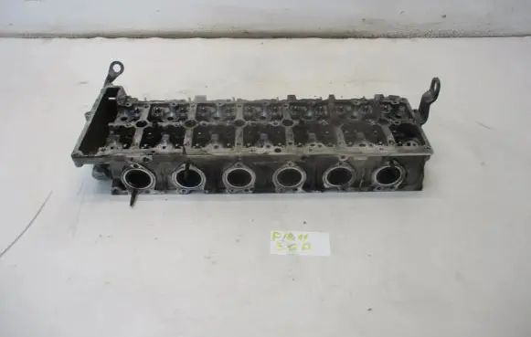 BMW 5 F10 F11 Engine head 