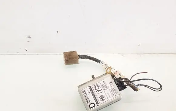 Mitsubishi Pajero Other control units/modules MR213382