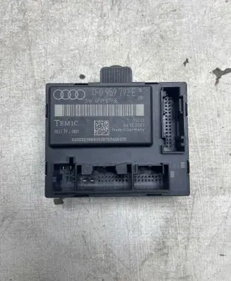 Audi A6 S6 C6 4F Door control unit/module 4F0959792E 4F0910793E 0033TFJ0001