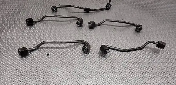 Mercedes-Benz E W211 Fuel injector supply line/pipe 