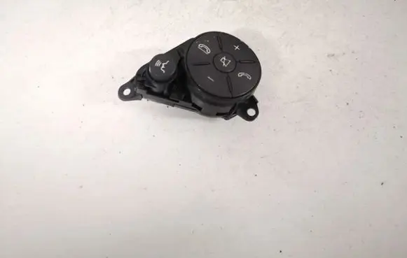Mercedes-Benz C AMG W204 Steering wheel buttons/switches a2048210051