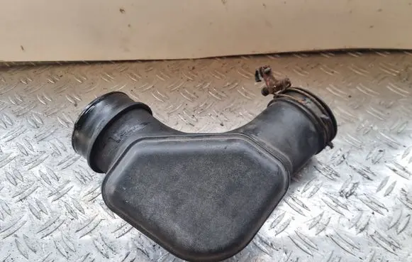 KIA Sportage Air intake duct part 281382Y310