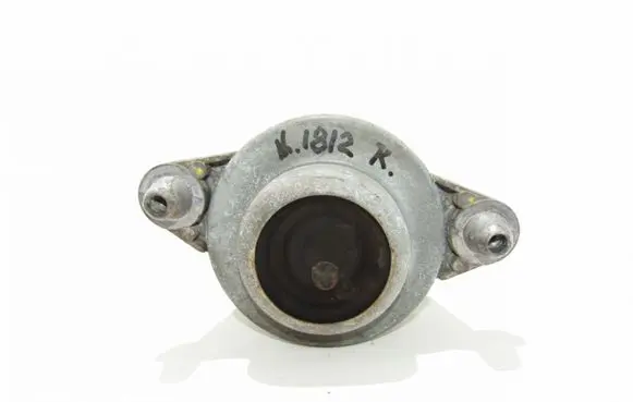 Mercedes-Benz C W204 Engine mount bracket A2042404217
