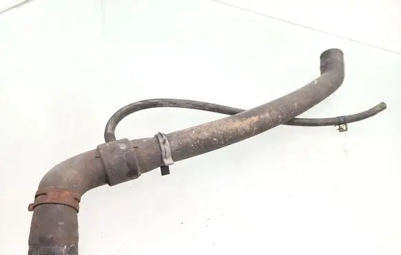 Volkswagen PASSAT B4 Engine coolant pipe/hose 3A0121101A