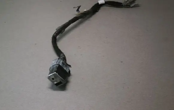 Fiat Freemont USB socket connector 68068293AA 13855254X