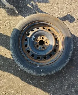 Toyota Avensis T220 R15 spare wheel 