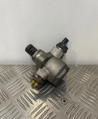 Audi A8 S8 D4 4H Fuel injection high pressure pump 079127026R