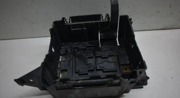 Citroen C3 Picasso Battery tray 9686203780
