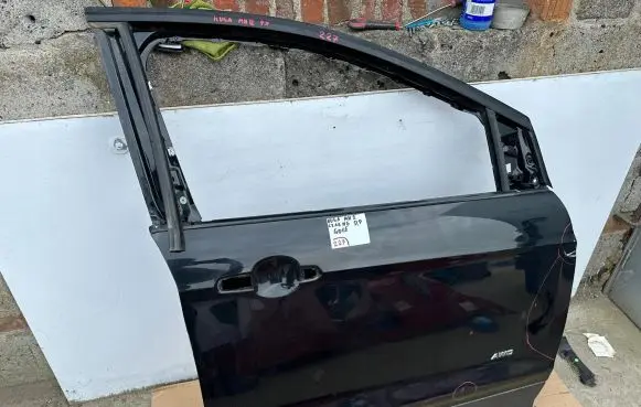 Ford Kuga II Front door