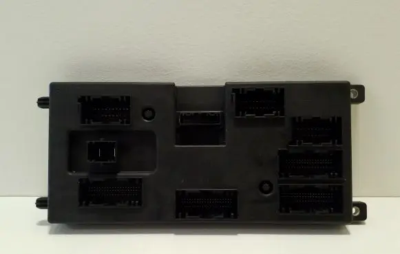 Land Rover Evoque II Central body control module L8B214F041AG