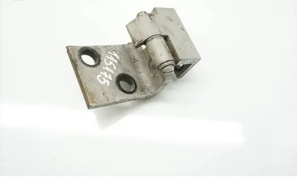 BMW X5 E53 Front door upper hinge 8265157