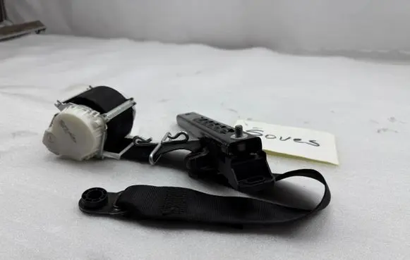 Jaguar XF X250 Front seatbelt 9X23F611B09 9X23F611B09AC