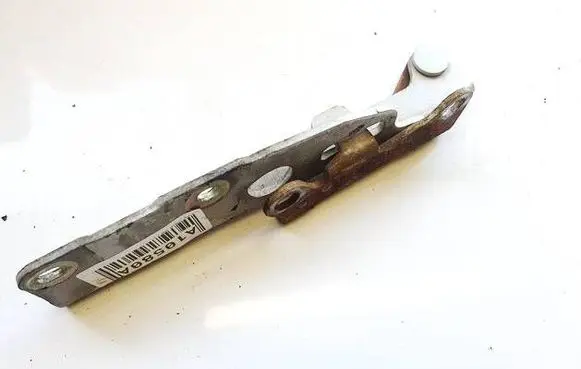 Nissan Terrano Engine bonnet/hood hinges