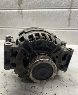 Audi A4 S4 B8 8K Generator/alternator 0125711052