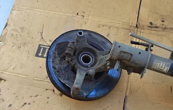 Peugeot Expert Front wheel hub spindle knuckle