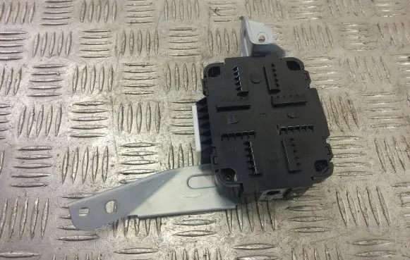 KIA Sportage Voltage converter/converter module 95300-D9BA0QL