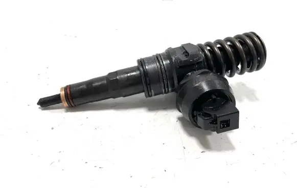 Skoda Superb B6 (3T) Fuel injector 038130073BN