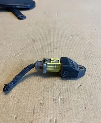 Subaru Forester SH Airbag deployment crash/impact sensor 98231FG000