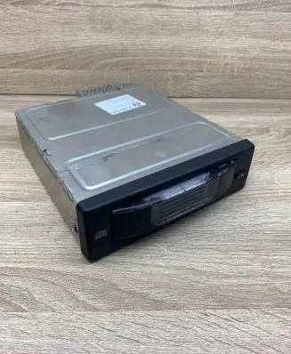 BMW 5 E60 E61 CD/DVD changer 9125240