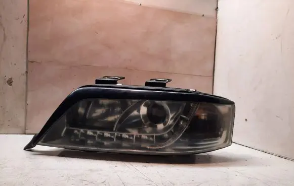 Audi A6 S6 C5 4B Headlight/headlamp SK3402ADA699