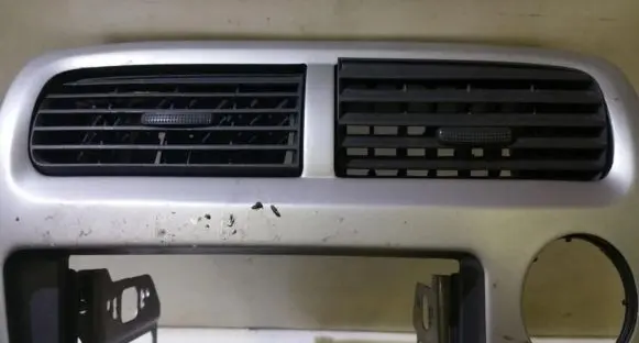 Honda Civic Dash center air vent grill