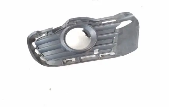 Mercedes-Benz C W204 Fog light bracket A2048850123