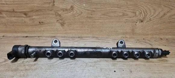 Fuel main line pipe
