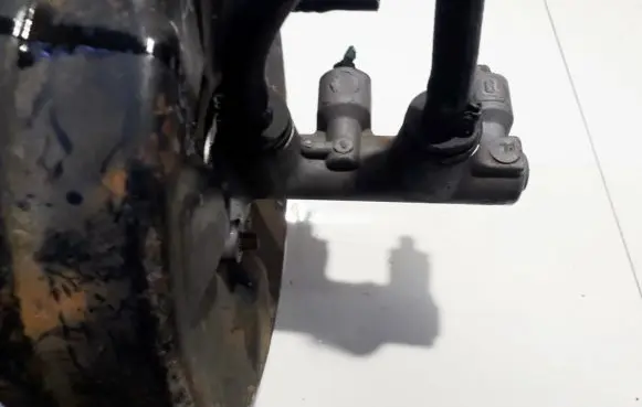 Master brake cylinder