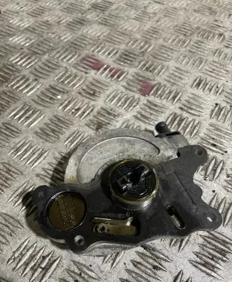 Vacuum pump