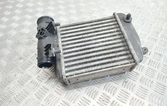Audi A6 S6 C6 4F Intercooler radiator 4F0145805E