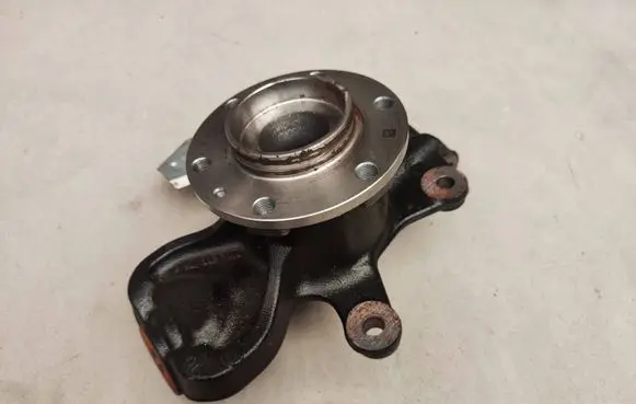 Mercedes-Benz Sprinter W907 W910 Front wheel hub spindle knuckle A9073321400