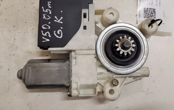Volvo V50 Rear door window regulator motor 30724755 992753107