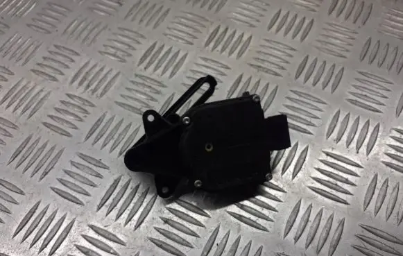Seat Leon (1M) A/C air flow flap actuator/motor 1J0907511