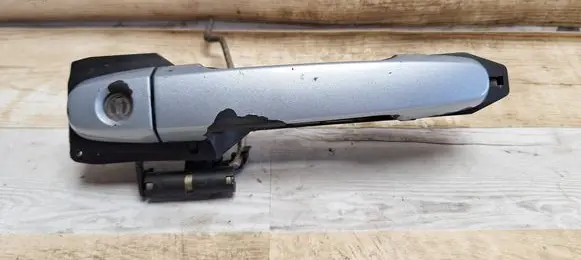 Toyota Corolla Verso AR10 Front door exterior handle 242303