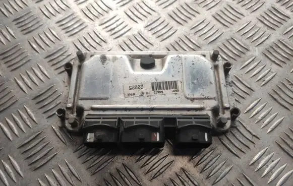 Volkswagen Golf IV Engine control unit/module 9637839580 0261206633