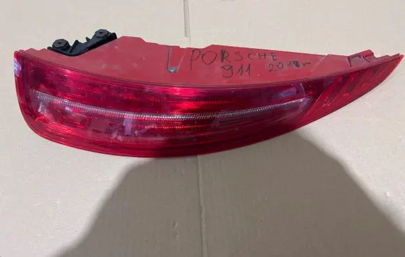 Porsche 911 991 Rear/tail lights PA66GF30 177717R