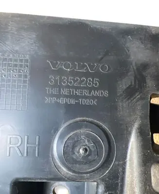 Volvo V60 Rear bumper mounting bracket 31352285