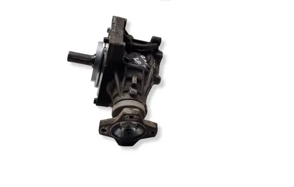 Nissan Qashqai Gearbox transfer box case 067022