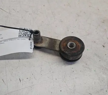 Audi A6 S6 C5 4B Muffler mount bracket/holder 8D0253295