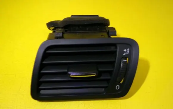 Volkswagen PASSAT B6 Dashboard side air vent grill/cover trim 3C1819701E