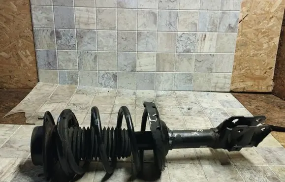 Subaru Forester SH Front shock absorber with coil spring
