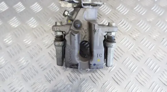 Toyota Prius (XW50) Rear brake caliper 4785047110 4782147110