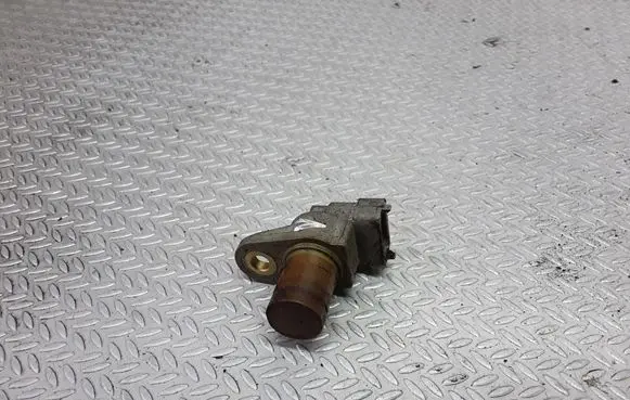 Mercedes-Benz C W203 Camshaft position sensor A0041531328