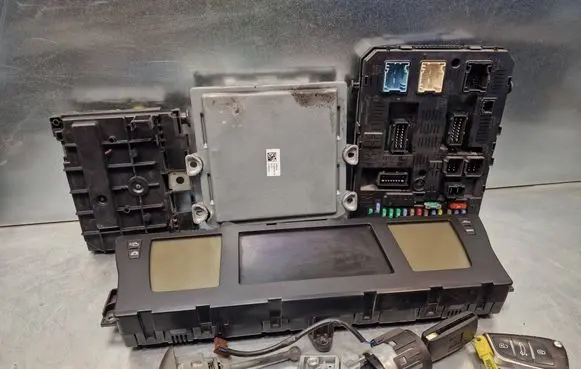 Citroen C4 Grand Picasso Engine ECU kit and lock set 9664287480 5WS40615AT 9661642180